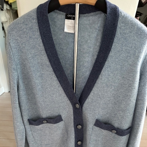 CHANEL V-NECK CARDIGAN SWEATER - Picture 1 of 5